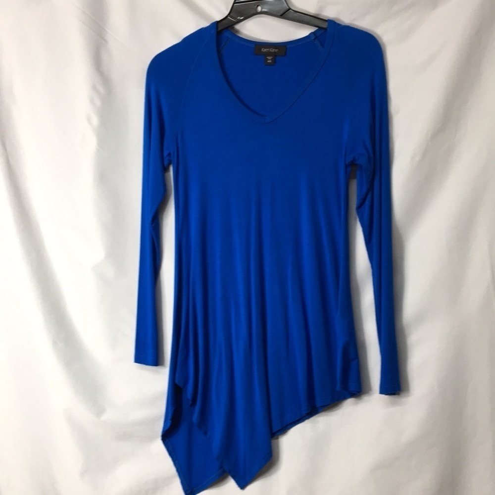 Karen Kane Women’s Blue Asymmetrical Hem Top Size XS Like-NEW Condition